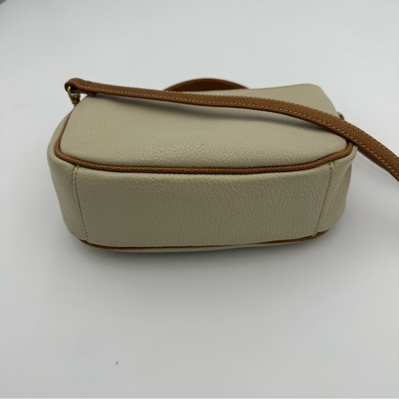 Liz Claiborne Handbag - Picture 4 of 13